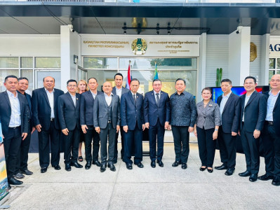 รองผู้ว่าราชการจังหวัดสุราษฎร์ธานี เข้าร่วมพิธีเปิดอย่างเป็น ... พารามิเตอร์รูปภาพ 1