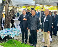 รองผู้ว่าราชการจังหวัดสุราษฎร์ธานี เข้าร่วมพิธีเปิดอย่างเป็น ... พารามิเตอร์รูปภาพ 2