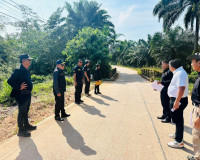 รองผู้ว่าราชการจังหวัดสุราษฎร์ธานี ประธานคณะกรรมการพิจารณากา ... พารามิเตอร์รูปภาพ 1