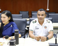 ผู้ว่าฯ สุราษฎร์ธานี ประชุมคณะกรรมการมูลนิธิรักษ์พระธาตุศรีส ... พารามิเตอร์รูปภาพ 1