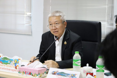 รองผู้ว่าราชการจังหวัดสุราษฎร์ธานี เป็นประธานการประชุมคณะกรร ... พารามิเตอร์รูปภาพ 1