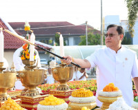 ผู้ว่าฯ สุราษฎร์ธานีนำข้าราชการและพ่อค้าประชาชนร่วมพิธีบวงสร ... พารามิเตอร์รูปภาพ 13