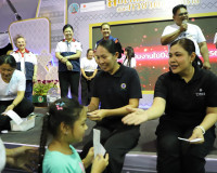 คืนที่สองคึกครื้น! ร้านนาวากาชาดสุราษฎร์ฯ แจกจริง รางวัลใหญ่ ... พารามิเตอร์รูปภาพ 13