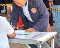 รองผู้ว่าฯ สุราษฎร์ธานี ลงพื้นที่ตรวจเยี่ยมหน่วยเลือกตั้ง ส. ... พารามิเตอร์รูปภาพ 4