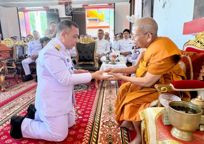 ผู้ว่าฯ สุราษฎร์ธานีนำข้าราชการและประชาชนร่วมพิธีฉลองอายุวัฒ ... พารามิเตอร์รูปภาพ 1