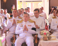 ผู้ว่าฯ สุราษฎร์ธานีนำข้าราชการและประชาชนร่วมพิธีฉลองอายุวัฒ ... พารามิเตอร์รูปภาพ 2