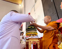 ผู้ว่าฯ สุราษฎร์ธานีนำข้าราชการและประชาชนร่วมพิธีฉลองอายุวัฒ ... พารามิเตอร์รูปภาพ 6