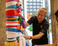 รองผู้ว่าฯ สุราษฎร์ธานี เปิดร้านนาวากาชาด พร้อมรับชมการแสดงน ... พารามิเตอร์รูปภาพ 16