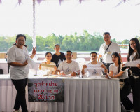 รองผู้ว่าฯ สุราษฎร์ธานี เปิดร้านนาวากาชาด พร้อมรับชมการแสดงน ... พารามิเตอร์รูปภาพ 64