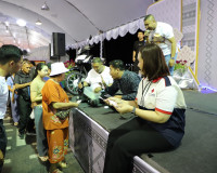 คืนที่หกคึกครื้น! ร้านนาวากาชาดสุราษฎร์ฯ แจกจริง รางวัลใหญ่แ ... พารามิเตอร์รูปภาพ 49