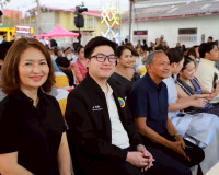 จังหวัดสุราษฎร์ธานี จัดเดินแบบผ้าไทยเพื่อการกุศล “วิจิตรพัสต ... พารามิเตอร์รูปภาพ 74