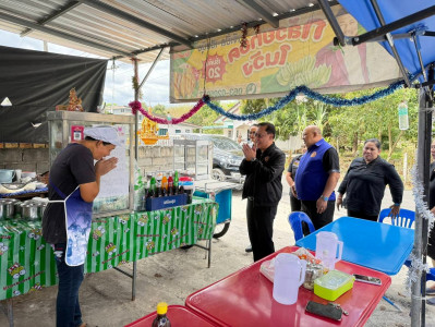 รองผู้ว่าราชการจังหวัดฯ ลงพื้นที่ติดตามการประกอบอาชีพของครัว ... พารามิเตอร์รูปภาพ 1