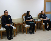 ผู้ว่าฯ สุราษฎร์ธานี ให้การต้อนรับคณะผู้บริหารศูนย์ประสานการ ... พารามิเตอร์รูปภาพ 1