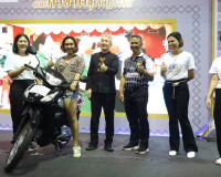 รองผู้ว่าราชการจังหวัดสุราษฎร์ธานี เป็นประธานรับชมการแสดงสมโ ... พารามิเตอร์รูปภาพ 5