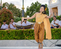 รองผู้ว่าราชการจังหวัดสุราษฎร์ธานี เป็นประธานรับชมการแสดงสมโ ... พารามิเตอร์รูปภาพ 21