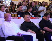 จังหวัดสุราษฎร์ธานีจัดกิจกรรมประกวดร้องเพลงไทยลูกทุ่งท้องที่ ... พารามิเตอร์รูปภาพ 78