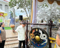 รองผู้ว่าฯ สุราษฎร์ธานี เป็นประธานพิธีผูกพัทธสีมา ปิดทองฝังล ... พารามิเตอร์รูปภาพ 12