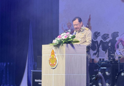 รองผู้ว่าราชการจังหวัดฯ กล่าวต้อนรับ เลขาธิการคณะกรรมการการศ ... พารามิเตอร์รูปภาพ 1