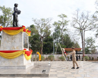 รองผู้ว่าฯ สุราษฎร์ธานี ร่วมพิธีวางพวงมาลาและบำเพ็ญกุศลเนื่อ ... พารามิเตอร์รูปภาพ 3