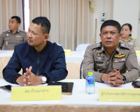 สุราษฎร์ธานีประชุมคณะกรรมการรักษาความมั่นคงฯ ติดตามสถานการณ์ ... พารามิเตอร์รูปภาพ 32