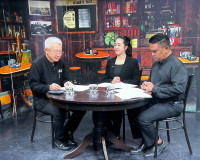 รองผู้ว่าราชการจังหวัดสุราษฎร์ธานี ให้สัมภาษณ์สดรายการ “แหลง ... พารามิเตอร์รูปภาพ 4