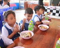 ผอ.สำนักงานสลากกินแบ่งรัฐบาลนำคณะลงพื้นที่อำเภอดอนสักจัดกิจก ... พารามิเตอร์รูปภาพ 65