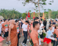 รองผู้ว่าราชการจังหวัดสุราษฎร์ธานี เข้าร่วมกิจกรรมการวิ่ง “ว ... พารามิเตอร์รูปภาพ 9