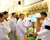 จังหวัดสุราษฎร์ธานีจัดพิธีถวายราชสักการะพระบาทสมเด็จพระบรมชน ... พารามิเตอร์รูปภาพ 3