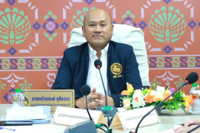 รองผู้ว่าราชการจังหวัดสุราษฎร์ธานี เป็นประธานการประชุมเตรียม ... พารามิเตอร์รูปภาพ 1