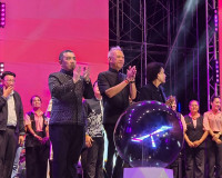 โครงการเสริมสร้างศักยภาพสตรีสุราษฎร์ธานี มอบรางวัลสตรีดีเด่น ... พารามิเตอร์รูปภาพ 1