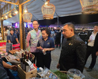 โครงการเสริมสร้างศักยภาพสตรีสุราษฎร์ธานี มอบรางวัลสตรีดีเด่น ... พารามิเตอร์รูปภาพ 19