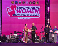 โครงการเสริมสร้างศักยภาพสตรีสุราษฎร์ธานี มอบรางวัลสตรีดีเด่น ... พารามิเตอร์รูปภาพ 21