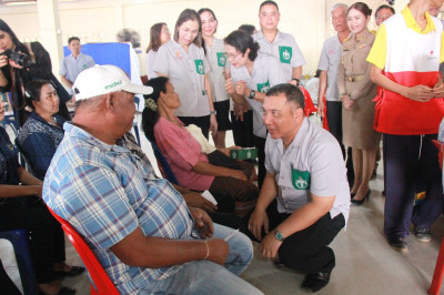 หน่วยแพทย์เคลื่อนที่ พอ.สว.สุราษฎร์ธานีออกให้บริการประชาชนใน ... พารามิเตอร์รูปภาพ 1