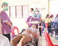 หน่วยแพทย์เคลื่อนที่ พอ.สว.สุราษฎร์ธานีออกให้บริการประชาชนใน ... พารามิเตอร์รูปภาพ 18