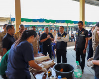 สุราษฎร์ธานีลงพื้นที่บ้านนาสาร ขับเคลื่อน “บำบัดทุกข์ บำรุงส ... พารามิเตอร์รูปภาพ 54