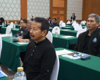 รองผู้ว่าราชการจังหวัดสุราษฎร์ธานี เป็นประธานเปิดการประชุมปฐ ... พารามิเตอร์รูปภาพ 6