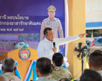 ผู้ว่าฯ สุราษฎร์ นำทีมลุยฟื้นฟูพลังใจ บำบัด–ฝึกอาชีพ คืนคนดี ... พารามิเตอร์รูปภาพ 3