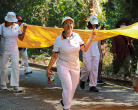 พลังศรัทธาเนืองแน่น! สุราษฎร์ธานีรวมใจเป็นหนึ่ง แห่ผ้าห่มพระ ... พารามิเตอร์รูปภาพ 5