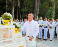 พลังศรัทธาเนืองแน่น! สุราษฎร์ธานีรวมใจเป็นหนึ่ง แห่ผ้าห่มพระ ... พารามิเตอร์รูปภาพ 16