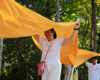 พลังศรัทธาเนืองแน่น! สุราษฎร์ธานีรวมใจเป็นหนึ่ง แห่ผ้าห่มพระ ... พารามิเตอร์รูปภาพ 18