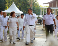 พลังศรัทธาเนืองแน่น! สุราษฎร์ธานีรวมใจเป็นหนึ่ง แห่ผ้าห่มพระ ... พารามิเตอร์รูปภาพ 24