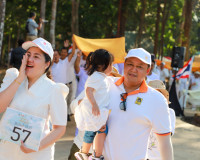 พลังศรัทธาเนืองแน่น! สุราษฎร์ธานีรวมใจเป็นหนึ่ง แห่ผ้าห่มพระ ... พารามิเตอร์รูปภาพ 39