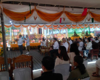 ผู้ว่าฯ สุราษฎร์ธานีเป็นประธานในพิธีฉลองพระ ทอดผ้าป้าสามัคคี ... พารามิเตอร์รูปภาพ 4