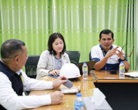 ผู้ว่าฯ สุราษฎร์ธานี ลงพื้นที่ตรวจคลังน้ำมันในจังหวัด สร้างค ... พารามิเตอร์รูปภาพ 38