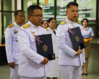 สุราษฎร์ธานี มอบเครื่องหมาย “รักษาดินแดนยิ่งชีพ” เชิดชูเกียร ... พารามิเตอร์รูปภาพ 3