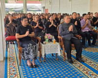 สุราษฎร์ธานี จัดพิธีทอดผ้าป่าสมทบกองทุนพัฒนาเด็กชนบท สืบสานพ ... พารามิเตอร์รูปภาพ 1