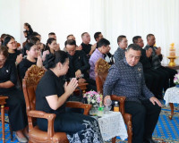 สุราษฎร์ธานี จัดพิธีทอดผ้าป่าสมทบกองทุนพัฒนาเด็กชนบท สืบสานพ ... พารามิเตอร์รูปภาพ 11