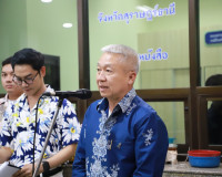 พ่อเมืองสุราษฎร์ธานีนำข้าราชการและเจ้าหน้าที่ ร่วมพิธีสรงน้ำ ... พารามิเตอร์รูปภาพ 7