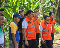 รองผู้ว่าฯ สุราษฎร์ธานี ลงพื้นที่เร่งแก้ภัยแล้งบ้านตาขุน เดิ ... พารามิเตอร์รูปภาพ 13