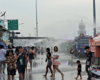 ผู้ว่าฯ สุราษฎร์ ปิดงาน "เย็นทั่วหล้ามหาสงกรานต์ 69" สุดยิ่ง ... พารามิเตอร์รูปภาพ 22